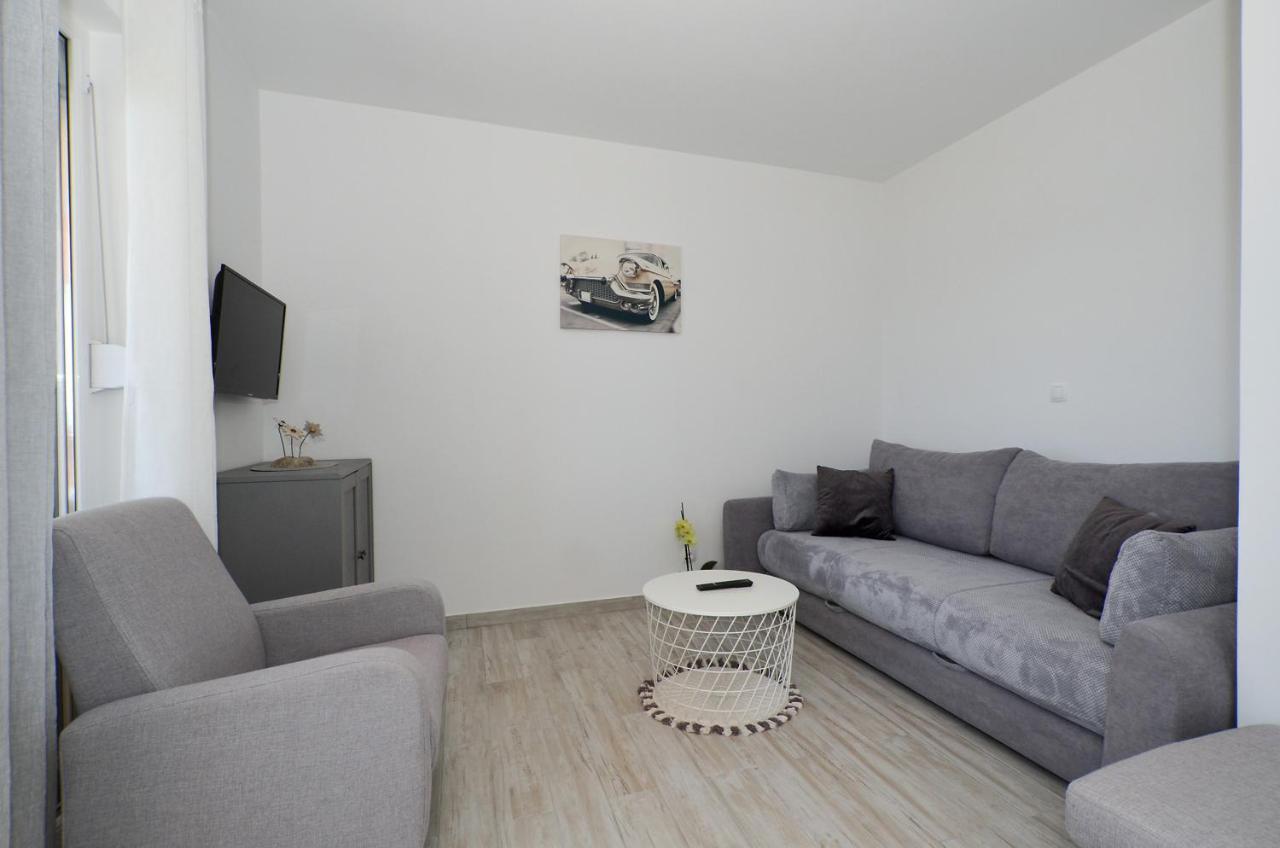 Apartment Elza Trogir Exterior photo